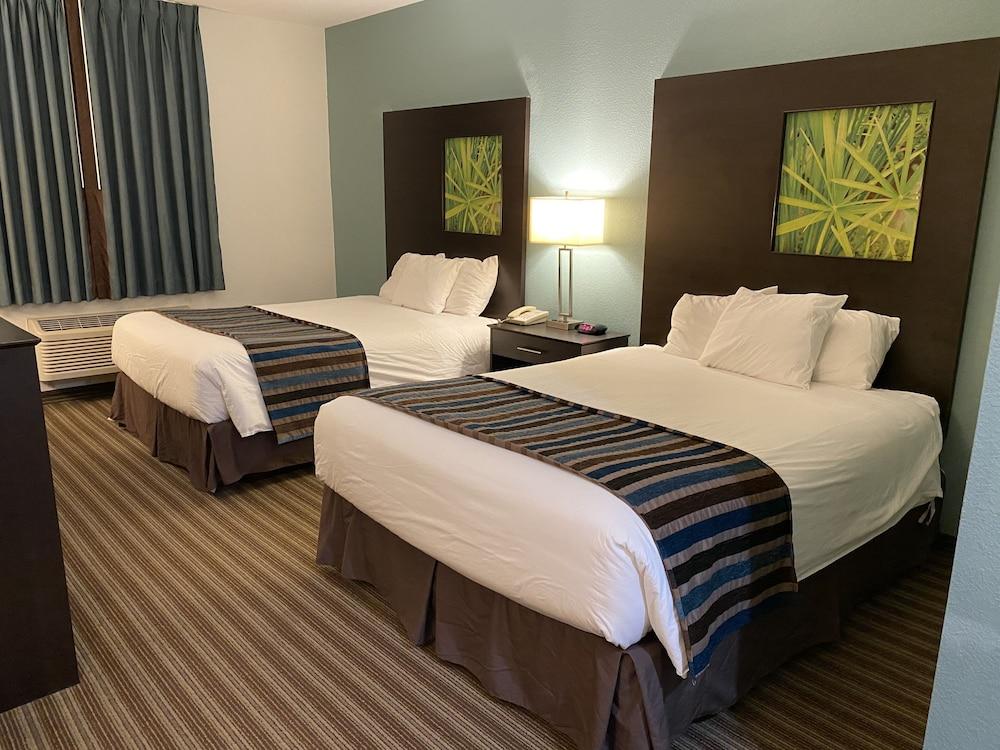 Super 8 By Wyndham Brenham Tx Otel Dış mekan fotoğraf